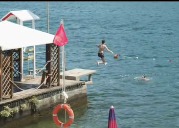 RI-TUFFIAMOCI NEL LAGO!