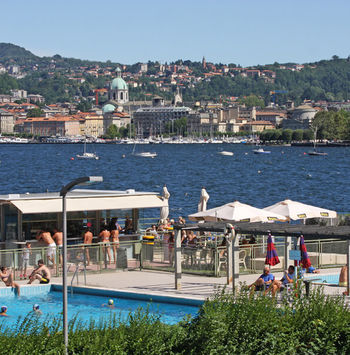 Swimming class on Lake Como at Lido Villa Olmo 4